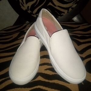 Dr. Scholl's Be Free Slip ons